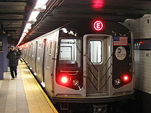 220px-NYC_Subway_R160A_9237_on_the_E.jpg